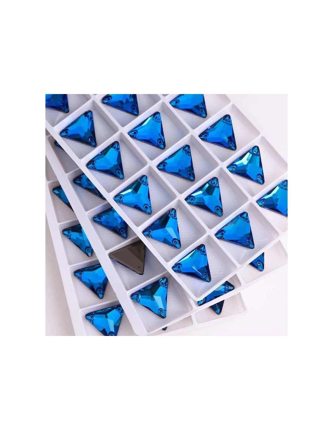 Stone Triangle mm 16 Hematite - 1PC - Stone to be sewn all crystal