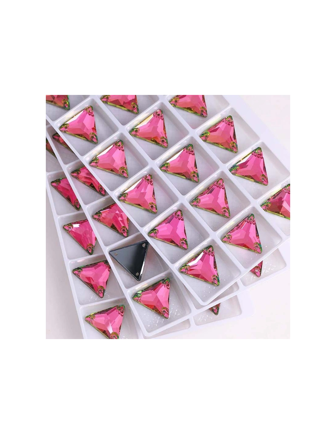 Stone Triangle mm 16 Hematite - 1PC - Stone to be sewn all crystal