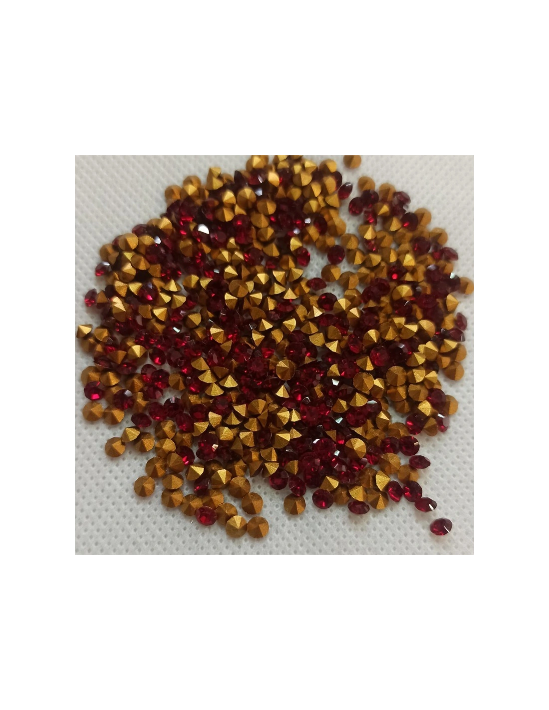 Strass Conical Round ss 12 Siam - 144PCS - Conical rhinestones