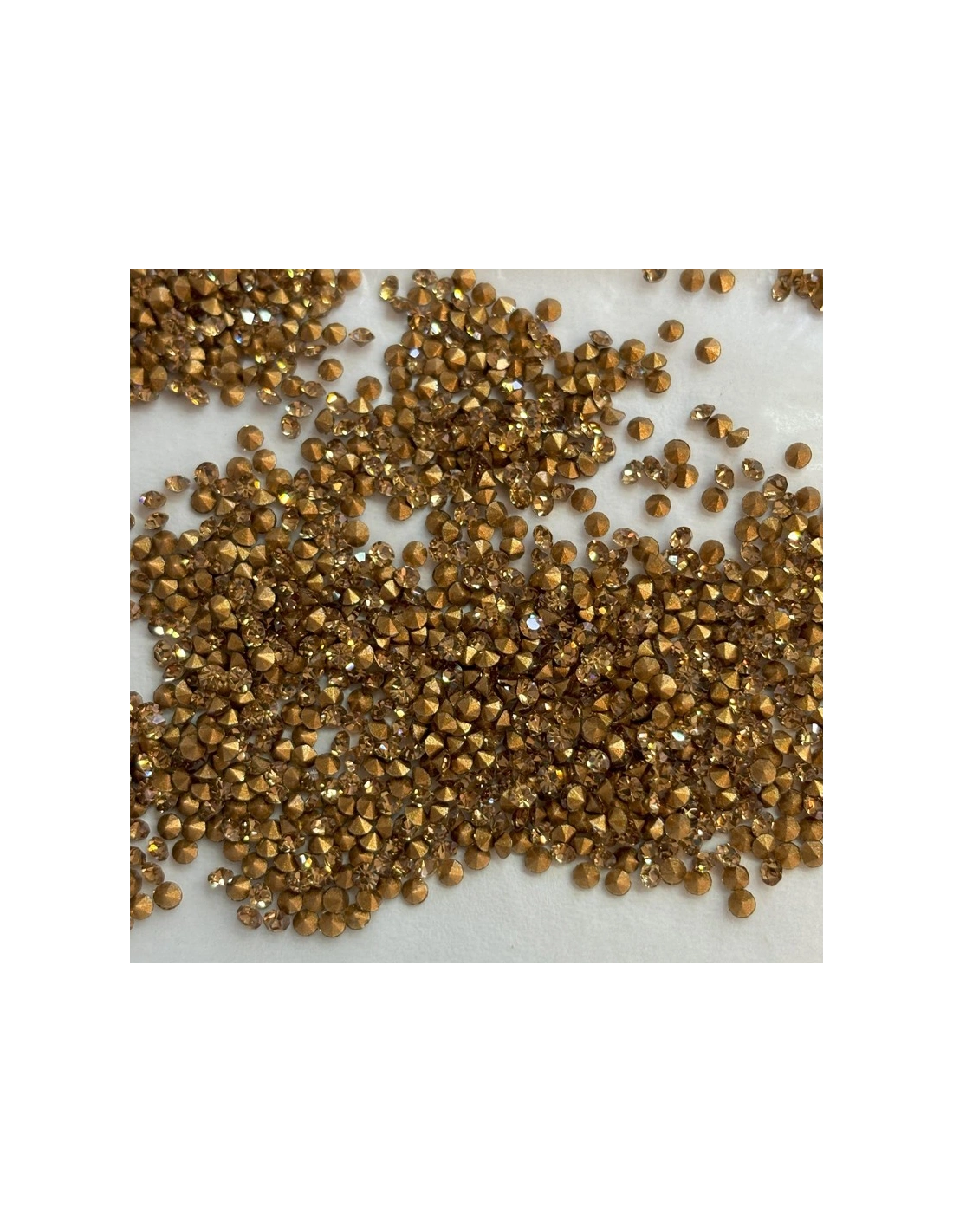 Strass Conical Round ss 7,5 Lt. Col. Topaz  - 144PCS - Conical rhinestones