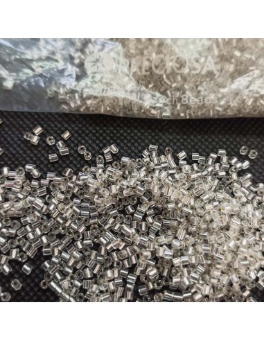 Bugle Preciosa 2 cuts 9/0 (mm 2,6)... Bugle Preciosa 2 cuts 9/0 (mm 2,6)...