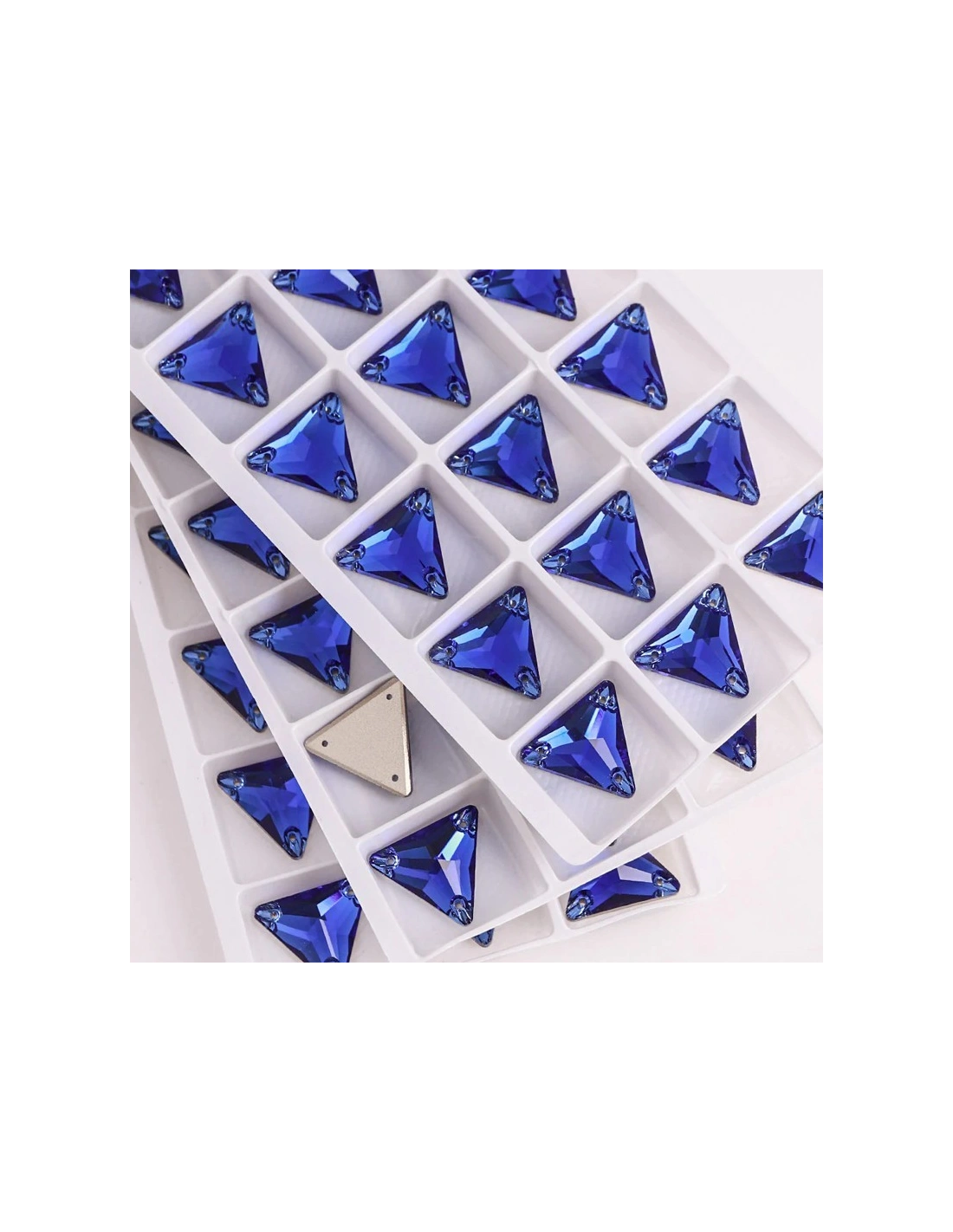 Stone Triangle mm 16 Hematite - 1PC - Stone to be sewn all crystal