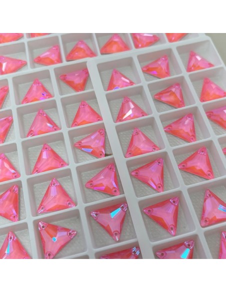 Stone Triangle mm 16 Hematite - 1PC - Stone to be sewn all crystal