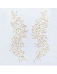 Application floral embroidered fabric Cream 25x11 cm - 1PA