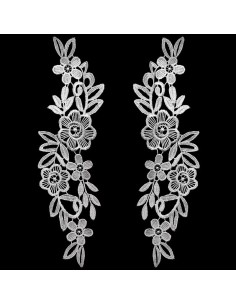 Application floral embroidered fabric White 25x11 cm - 1PA