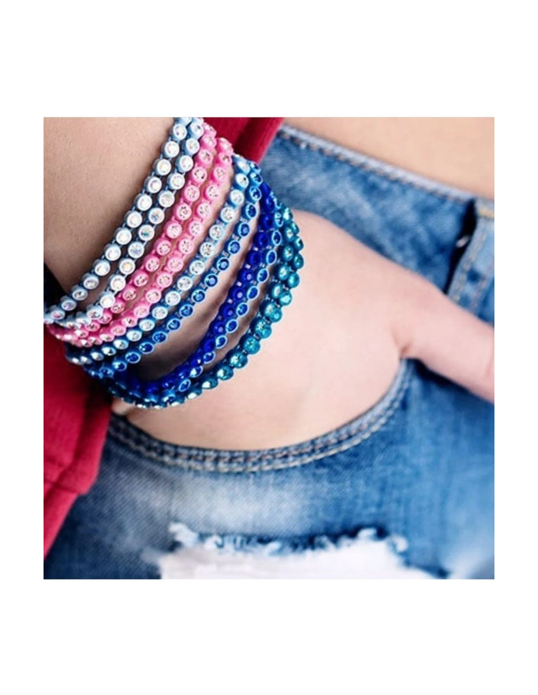 esempio-applicazione-Bordura Strass su Filo ss 10 (mm 2,80) Black-Crystal - 1MT