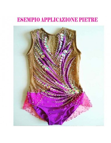 esempio applicazione Pietra Triangolo Swarovski mm 22 Crystal AB - 1PZ esempio applicazione Pietra Triangolo Swarovski mm 22 Crystal AB - 1PZ