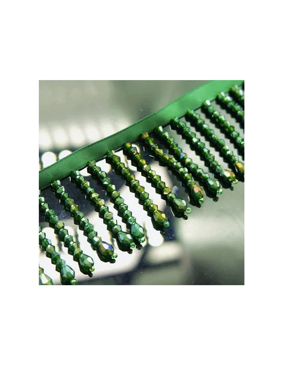 Fringe sewing Bicone Emerald AB pack - 1 MT.